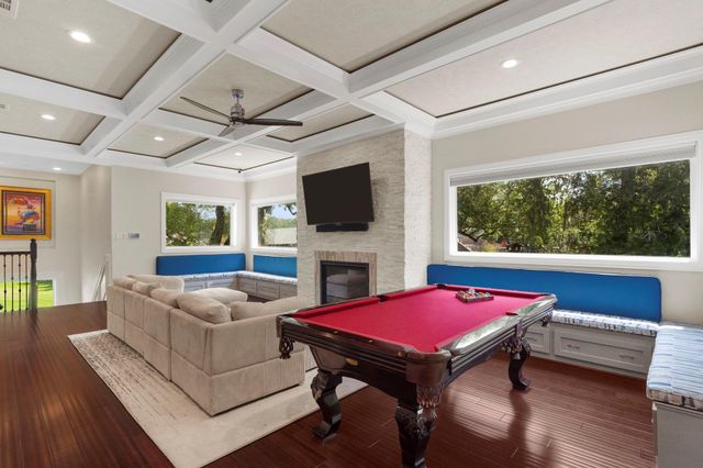9 Charleston Street S, Sugar Land, TX 77478