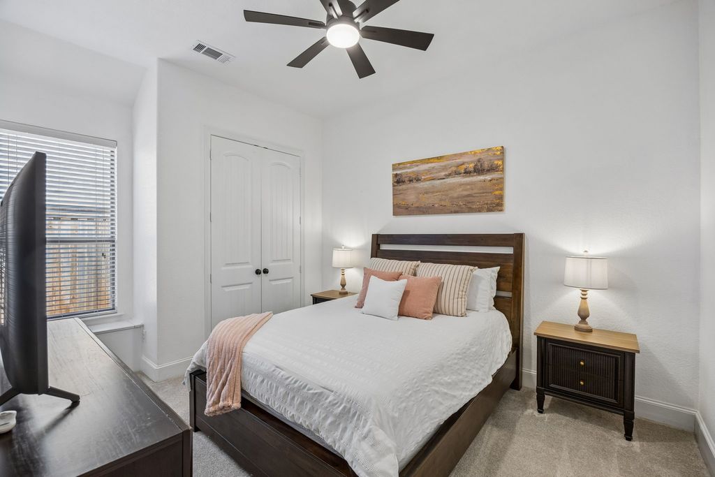 2403 Laguna Lane, Arlington, TX 76012 — photo 5