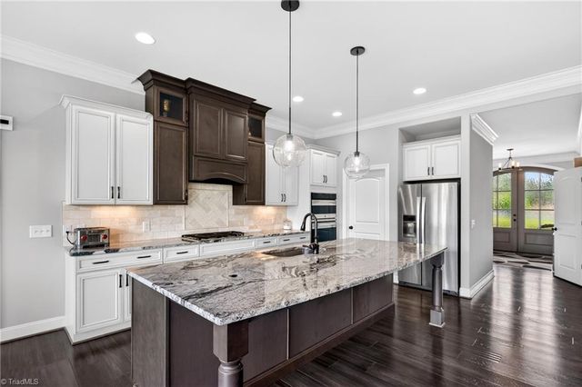 6800 Koala Drive, Oak Ridge, NC 27310