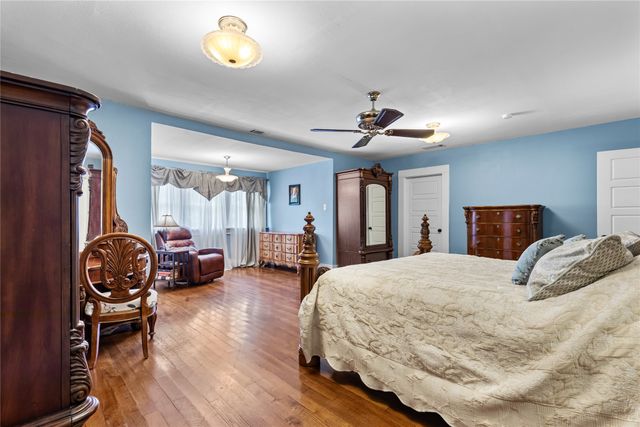 1319 S Crockett Street, Sherman, TX 75090
