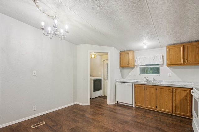 12900 Raymond King Drive, Moore, OK 73165