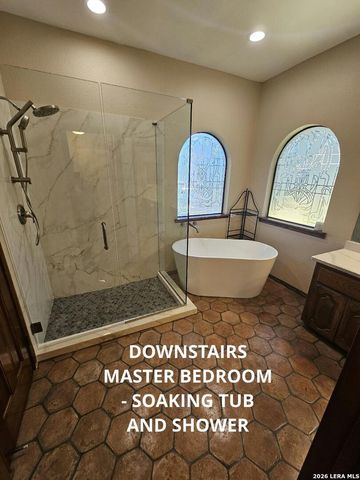 7 Donore SQ, San Antonio, TX 78229