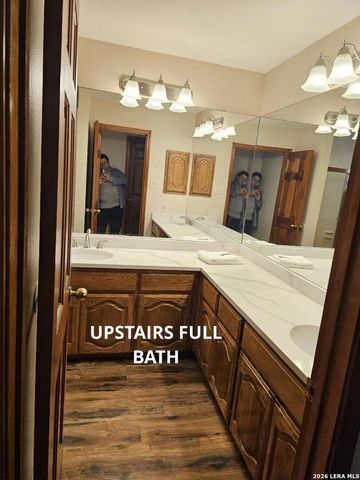 7 Donore SQ, San Antonio, TX 78229