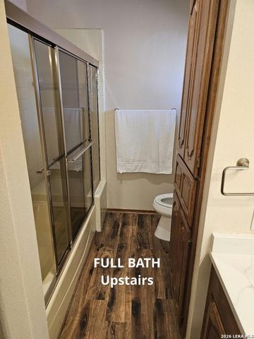 7 Donore SQ, San Antonio, TX 78229