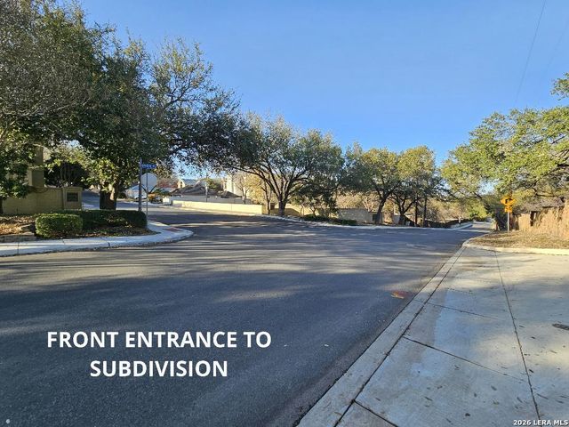 7 Donore SQ, San Antonio, TX 78229