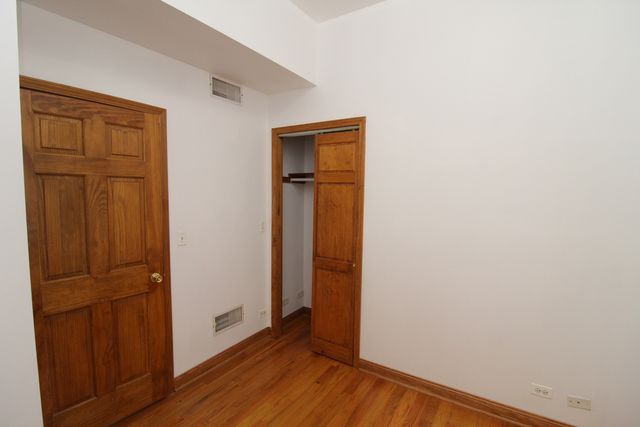 1335 W huron Street 1R, Chicago, IL 60642