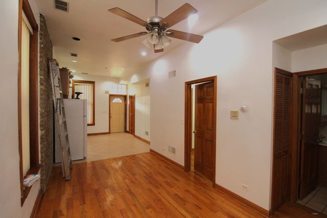 1335 W huron Street 1R, Chicago, IL 60642