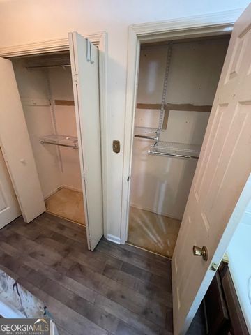 2884 Mountbery Drive, Snellville, GA 30039