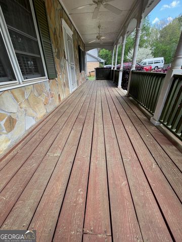 2884 Mountbery Drive, Snellville, GA 30039