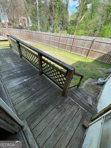 2884 Mountbery Drive, Snellville, GA 30039
