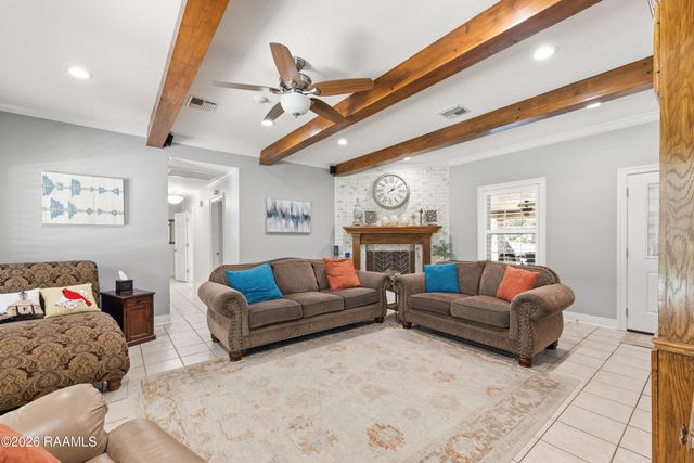 7711 Main Highway, St. Martinville, LA 70582