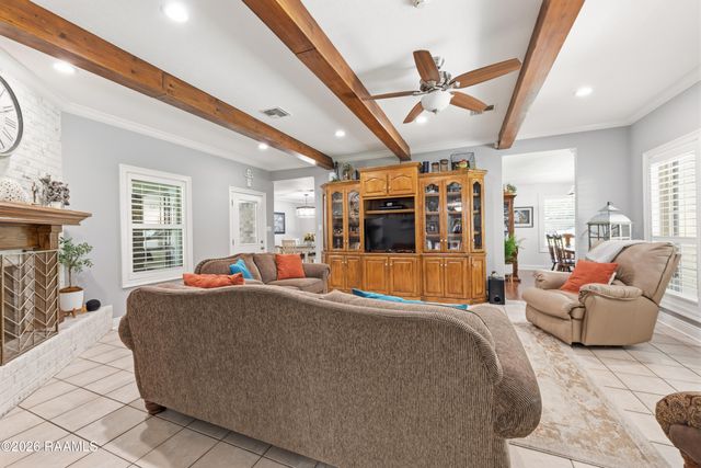 7711 Main Highway, St. Martinville, LA 70582