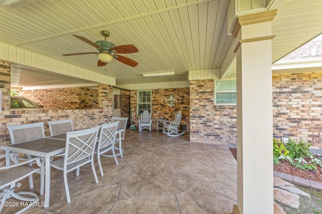 7711 Main Highway, St. Martinville, LA 70582