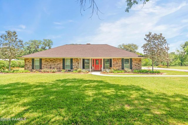 7711 Main Highway, St. Martinville, LA 70582