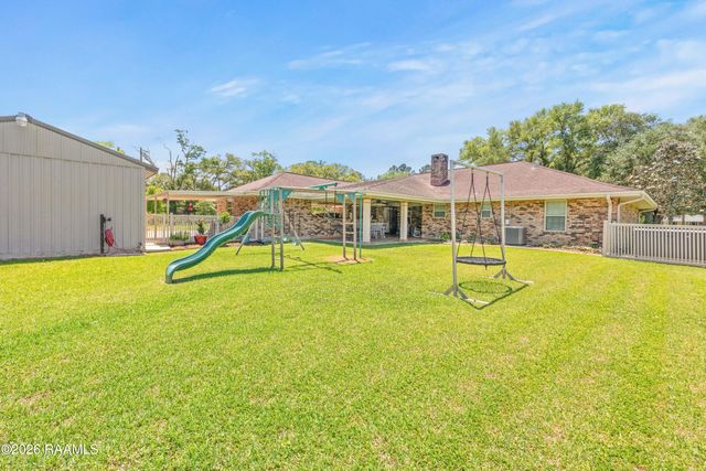 7711 Main Highway, St. Martinville, LA 70582