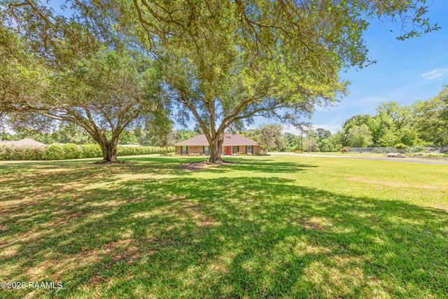 7711 Main Highway, St. Martinville, LA 70582