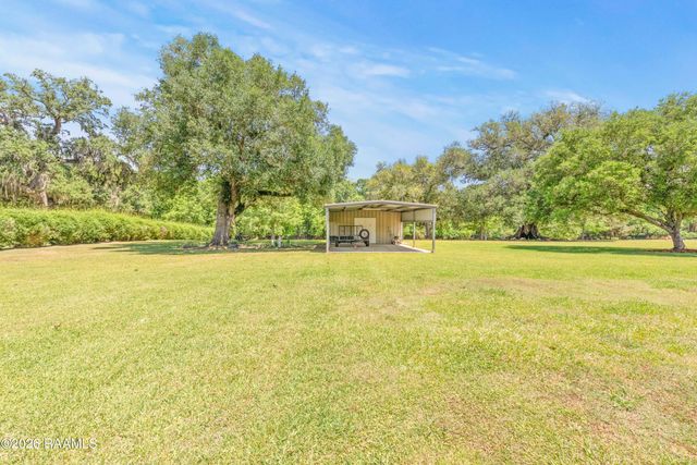 7711 Main Highway, St. Martinville, LA 70582
