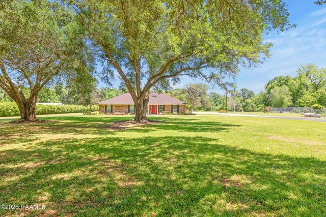 7711 Main Highway, St. Martinville, LA 70582