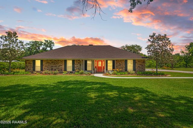 7711 Main Highway, St. Martinville, LA 70582