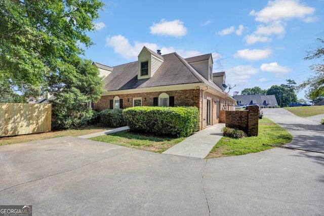 1465 Big Bear Cove NE, Conyers, GA 30012