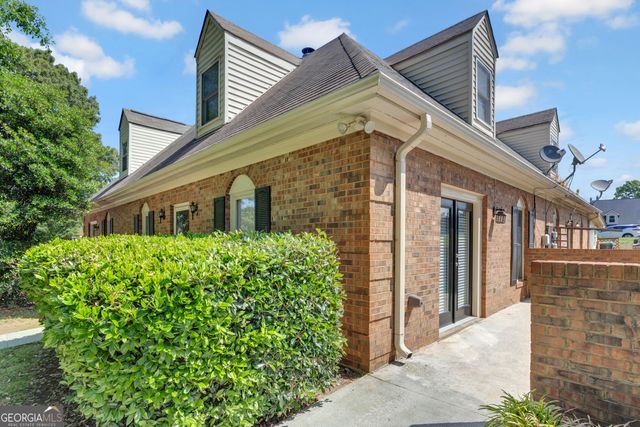 1465 Big Bear Cove NE, Conyers, GA 30012