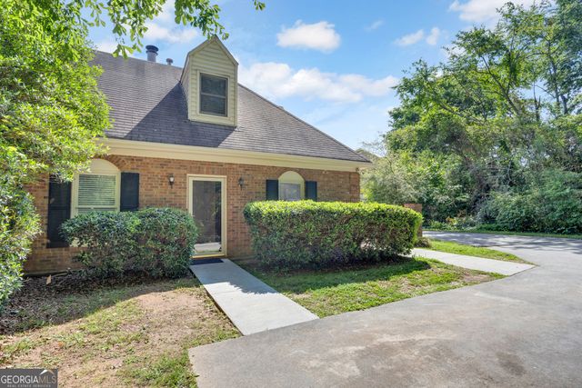 1465 Big Bear Cove NE, Conyers, GA 30012