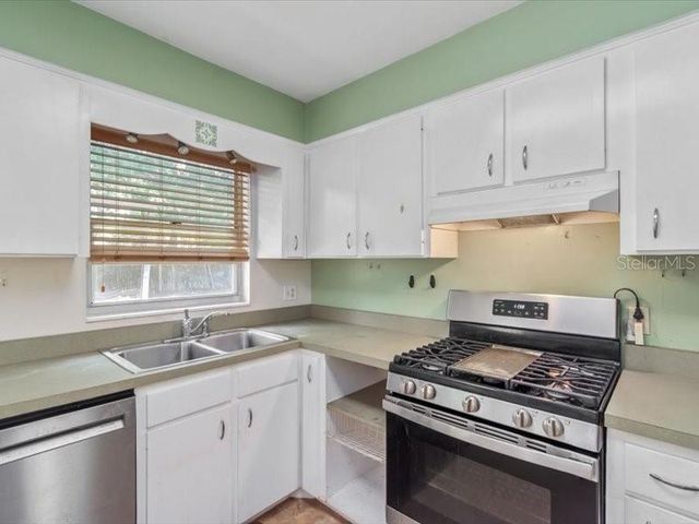 5823 NW 26TH STREET, Gainesville, FL 32653