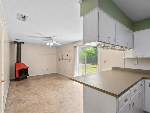 5823 NW 26TH STREET, Gainesville, FL 32653