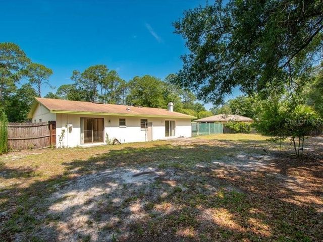 5823 NW 26TH STREET, Gainesville, FL 32653