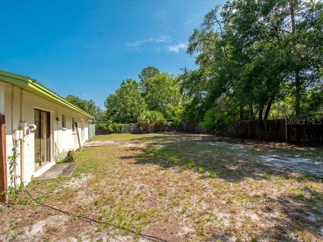 5823 NW 26TH STREET, Gainesville, FL 32653
