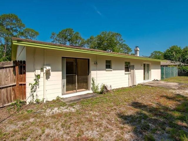 5823 NW 26TH STREET, Gainesville, FL 32653