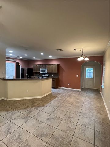 2545 Las Brisas St, Corpus Christi, TX 78414