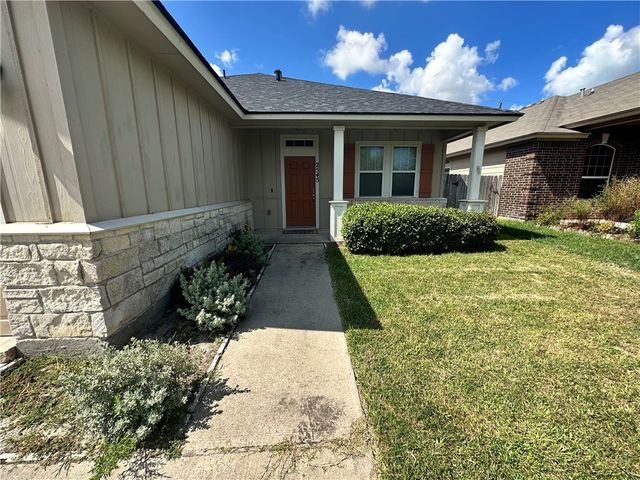 2545 Las Brisas St, Corpus Christi, TX 78414