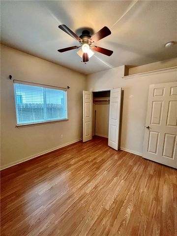 2545 Las Brisas St, Corpus Christi, TX 78414