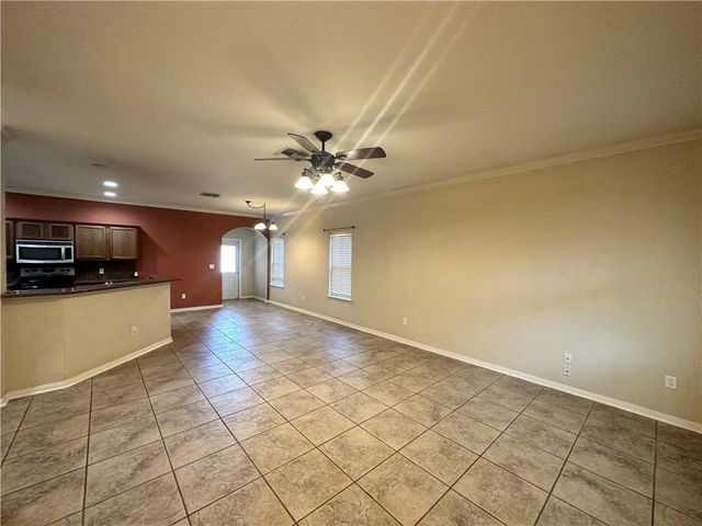 2545 Las Brisas St, Corpus Christi, TX 78414