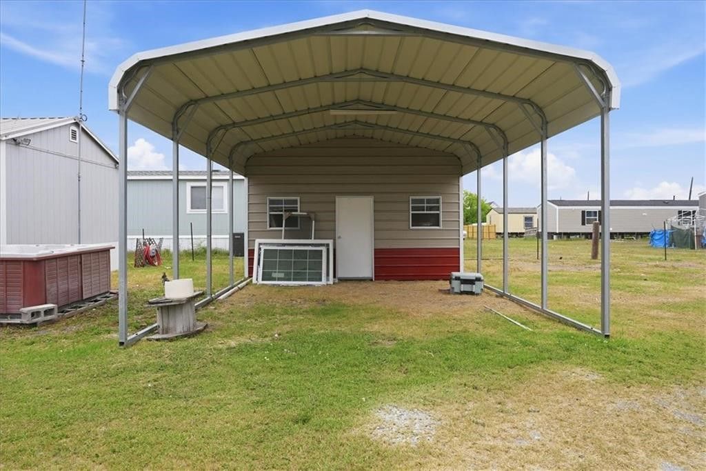 300 Packinghouse, Taft, TX 78390 — photo 2