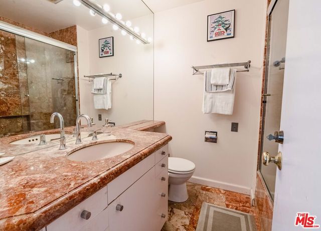 100 S Doheny Drive 711, Los Angeles, CA 90048