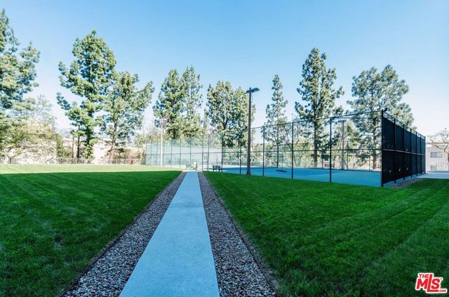 100 S Doheny Drive 711, Los Angeles, CA 90048