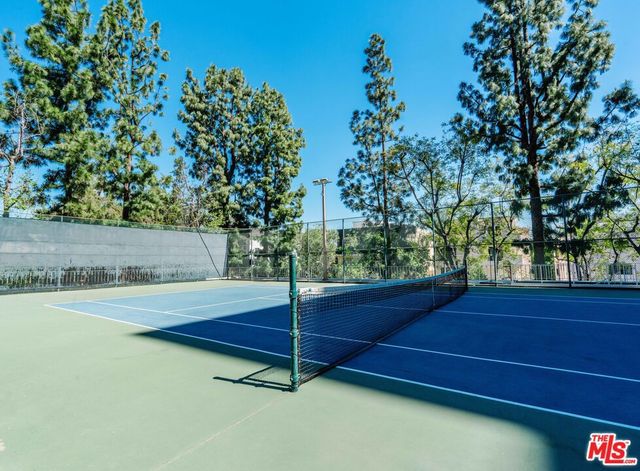 100 S Doheny Drive 711, Los Angeles, CA 90048