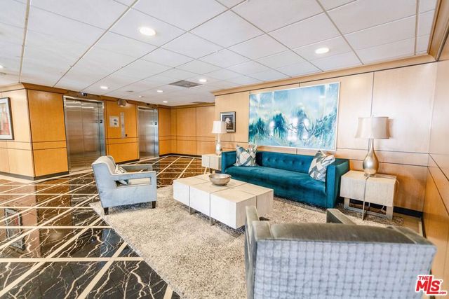 100 S Doheny Drive 711, Los Angeles, CA 90048