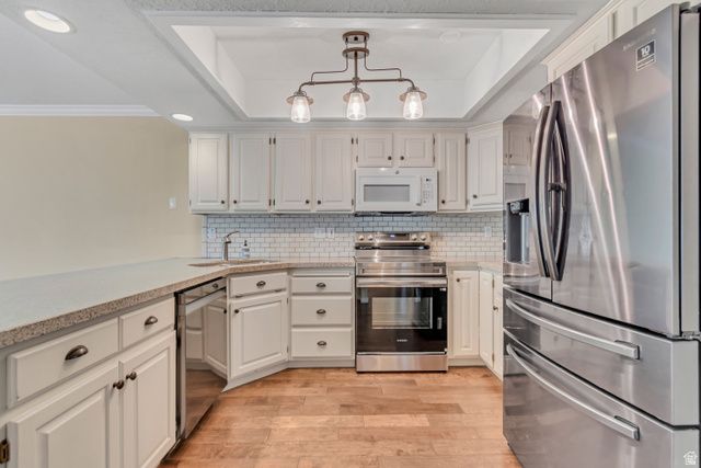 1596 W CORNERSTONE WAY, South Jordan, UT 84095