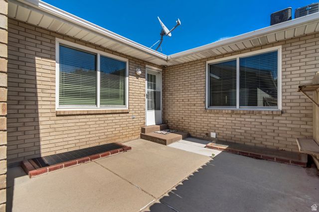 1596 W CORNERSTONE WAY, South Jordan, UT 84095