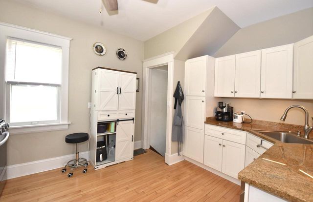 700 Grove AVENUE, Racine, WI 53405