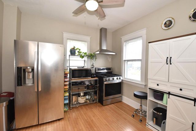 700 Grove AVENUE, Racine, WI 53405