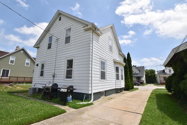 700 Grove AVENUE, Racine, WI 53405
