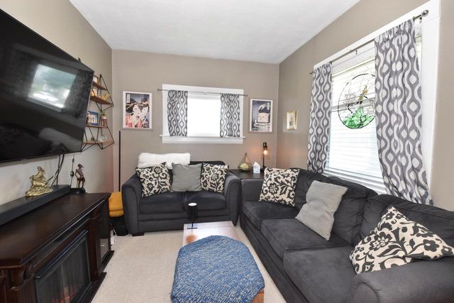 700 Grove AVENUE, Racine, WI 53405