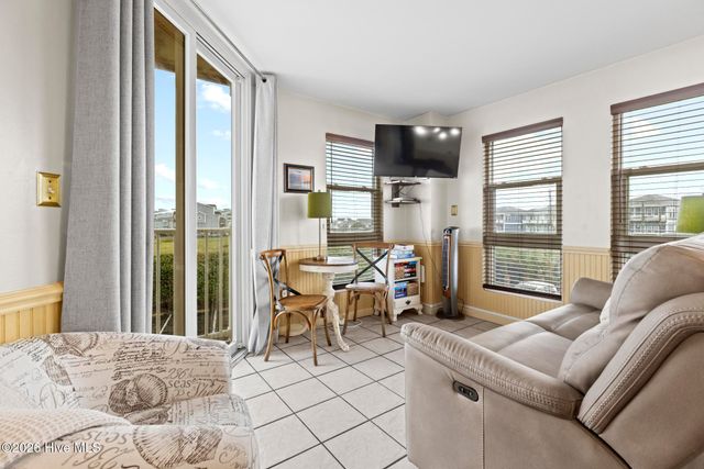 2000 New River Inlet Road 1101, N Topsail Beach, NC 28460