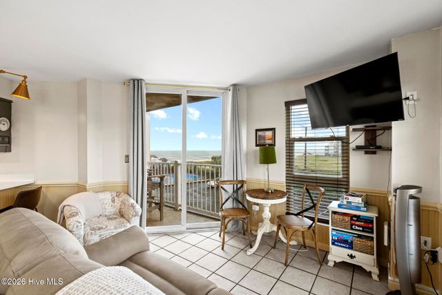 2000 New River Inlet Road 1101, N Topsail Beach, NC 28460