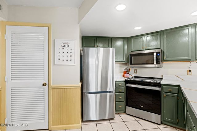 2000 New River Inlet Road 1101, N Topsail Beach, NC 28460