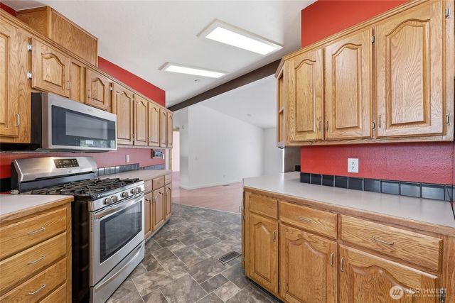 11425 Patsy Drive SE, Olympia, WA 98501